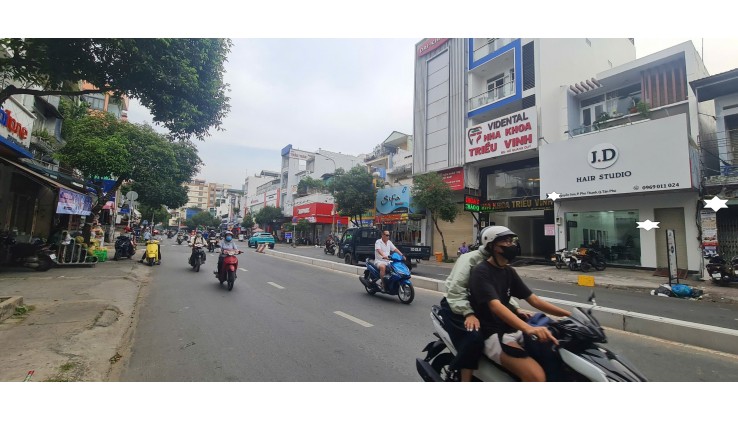 Cho thuê nhà mặt phố Nguyễn Sơn, Tân Phú, 240m², 59 triệu/tháng